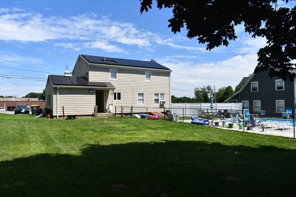 583 Whetstone Hill Rd, Somerset, MA, 583 Whetstone Hill Rd, Somerset, MA Photo #3