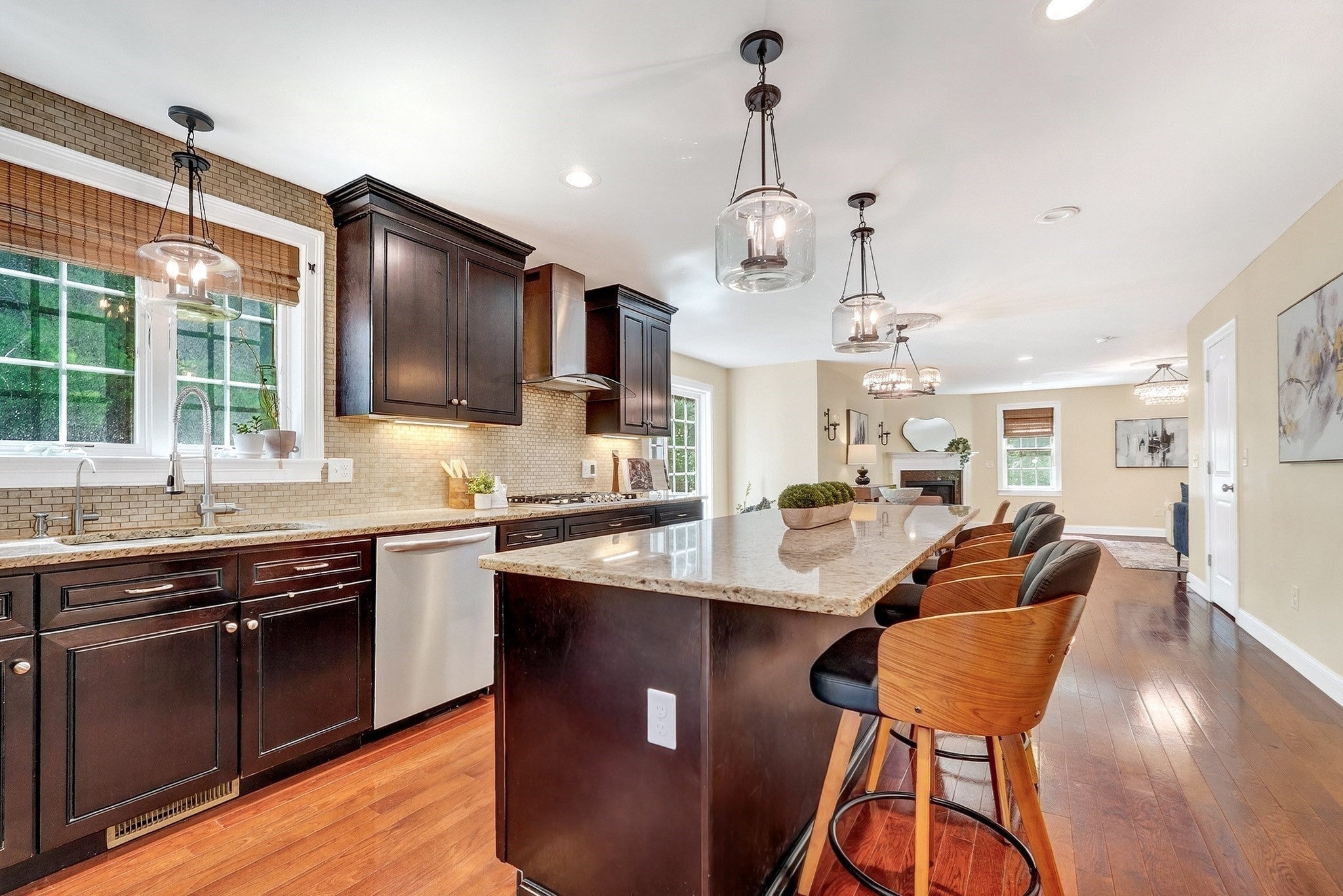 4 Murray Hill Circle, Wilmington, MA Photo #2