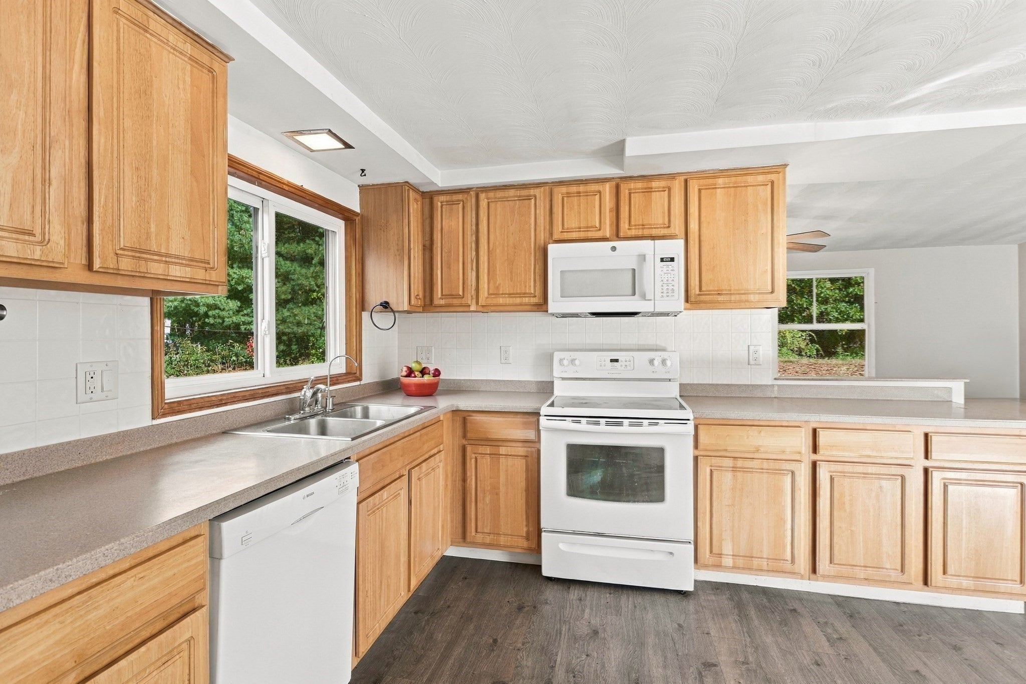 5 Judith Rd, Chelmsford, MA Photo #7