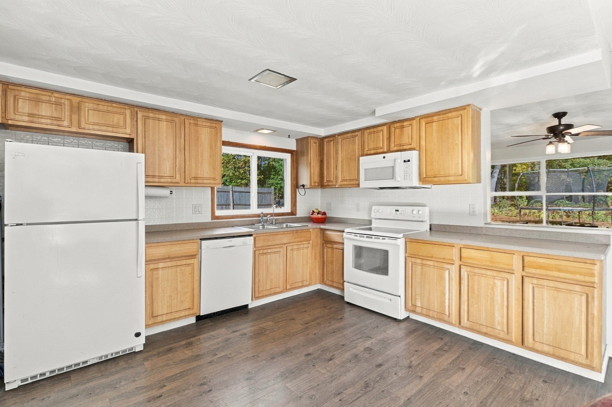 5 Judith Rd, Chelmsford, MA Photo #6
