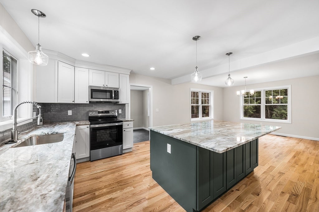 939 Monson Rd, Wilbraham, MA Photo #4
