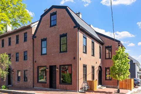 24 Center St OFFICE Newburyport MA 01950