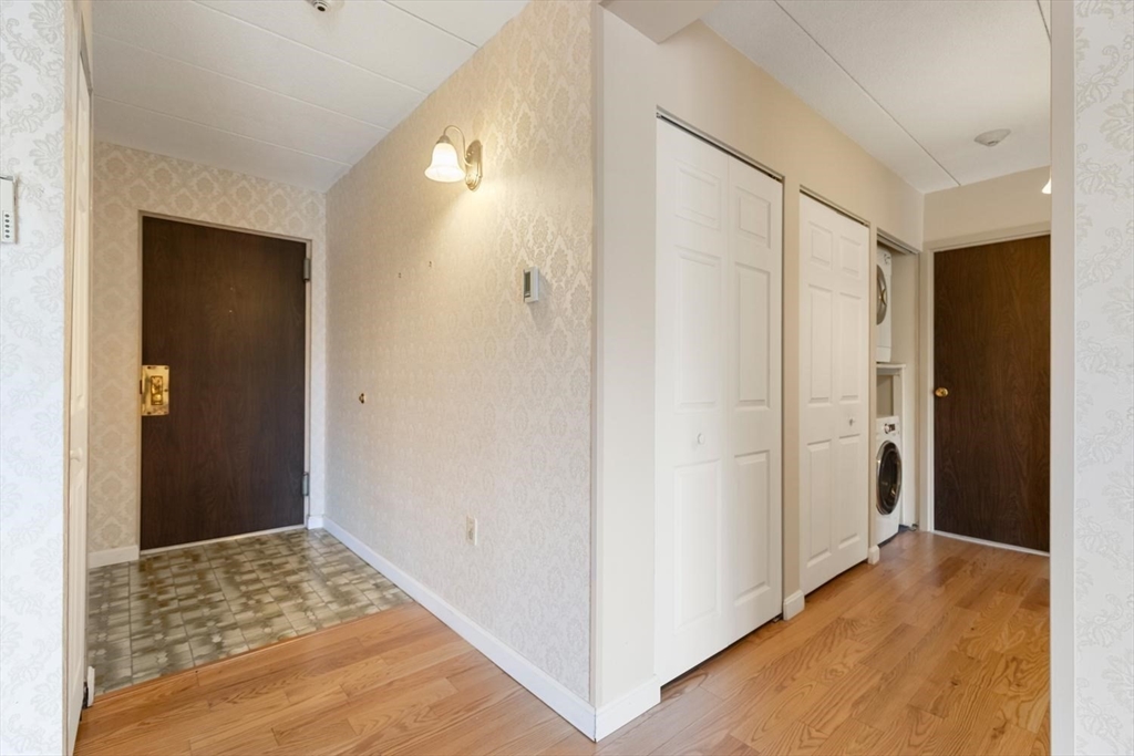 235 Winthrop St. 4405