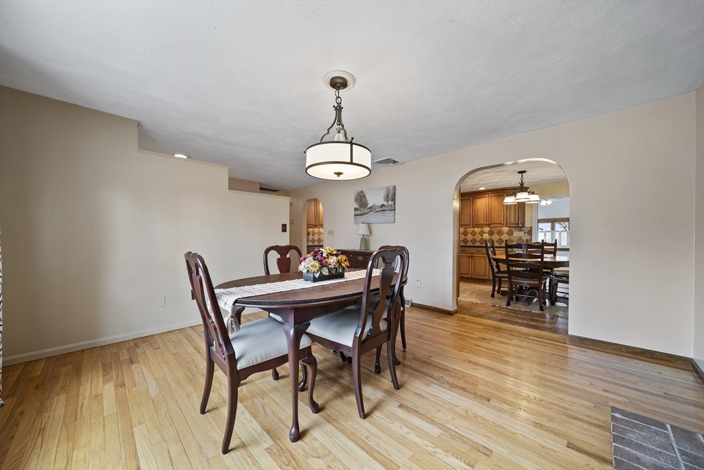 38 Magna Rd