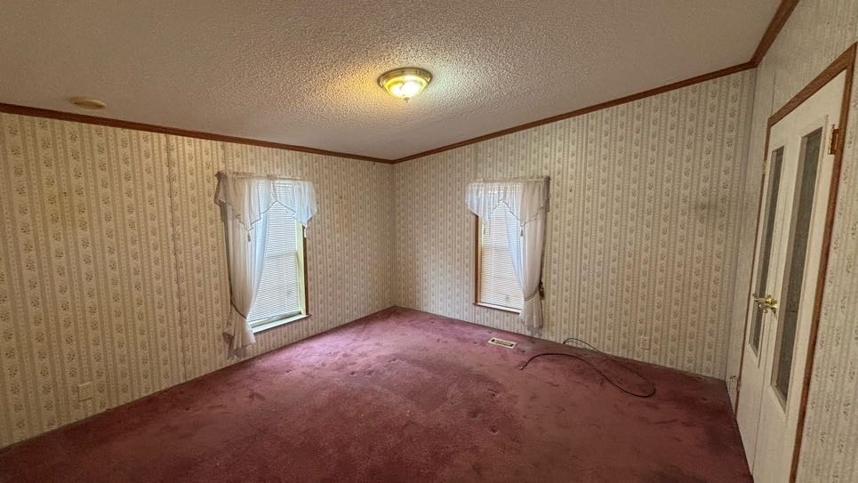 24 Upper Windbrook