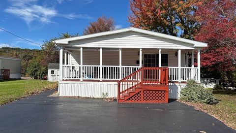 24 Upper Windbrook Auburn MA 01501