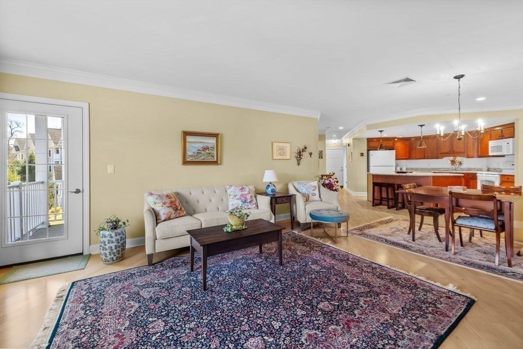 490 Main Street 205