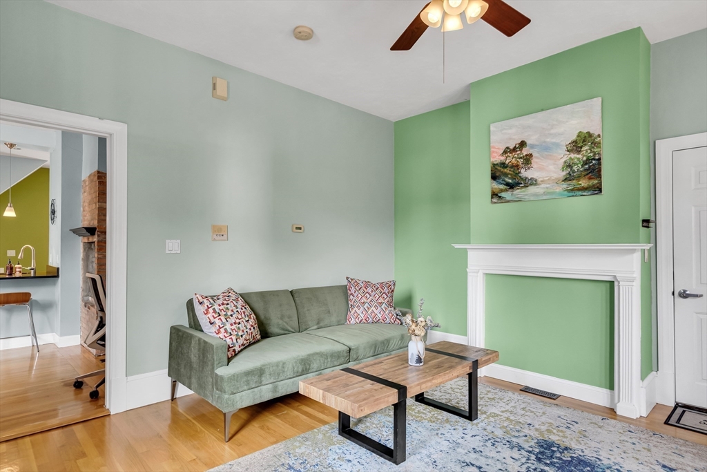 102 River St 2
