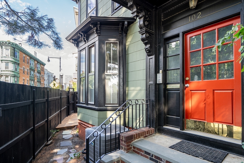 102 River St #2, Cambridge, MA Photo #17