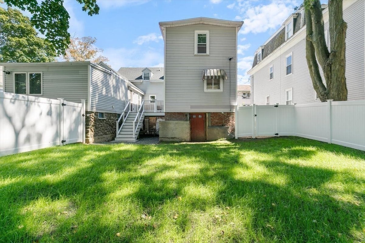 14-16 Bartlett Ave #16, Haverhill, MA Photo #19