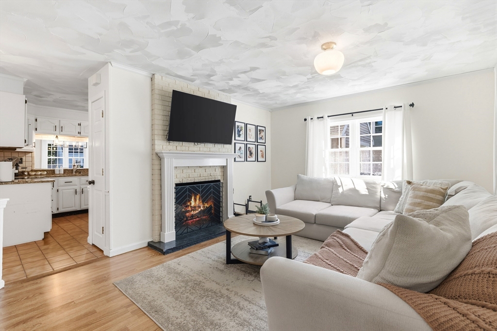46 Shady Lane Ave