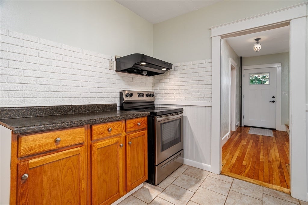 178 Walnut St, Leominster, MA, 178 Walnut St, Leominster, MA Photo #17