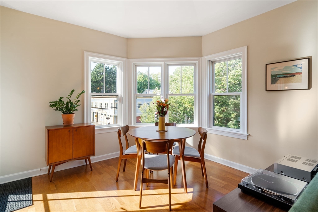 111-121 Green St 301