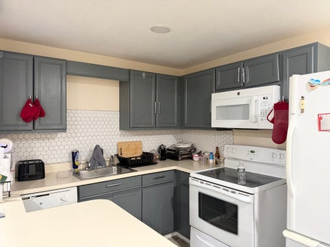 Photo of 1261 Church Street #13, New Bedford, MA 02745 (MLS # 73543562)