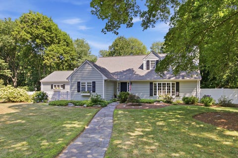 Photo of 280 Singletary Lane, Framingham, MA 01702 (MLS # 73557175)