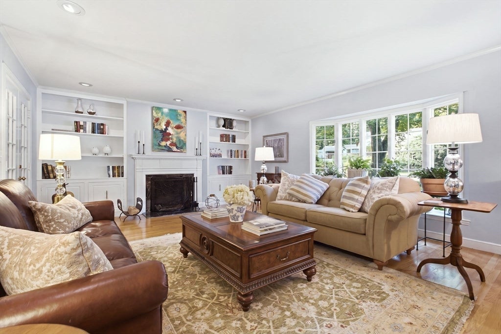 280 Singletary Lane, Framingham, MA, 280 Singletary Lane, Framingham, MA Photo #4
