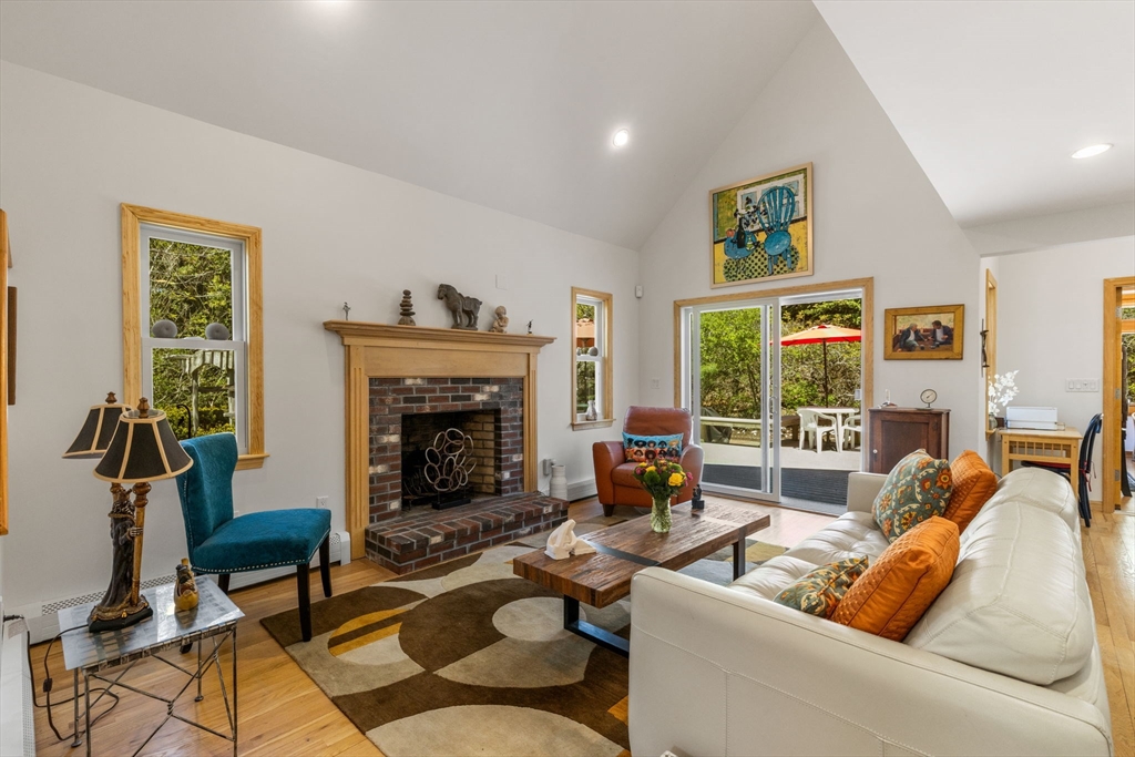 27 Blueberry Avenue