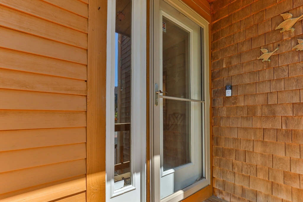 27 Blueberry Avenue