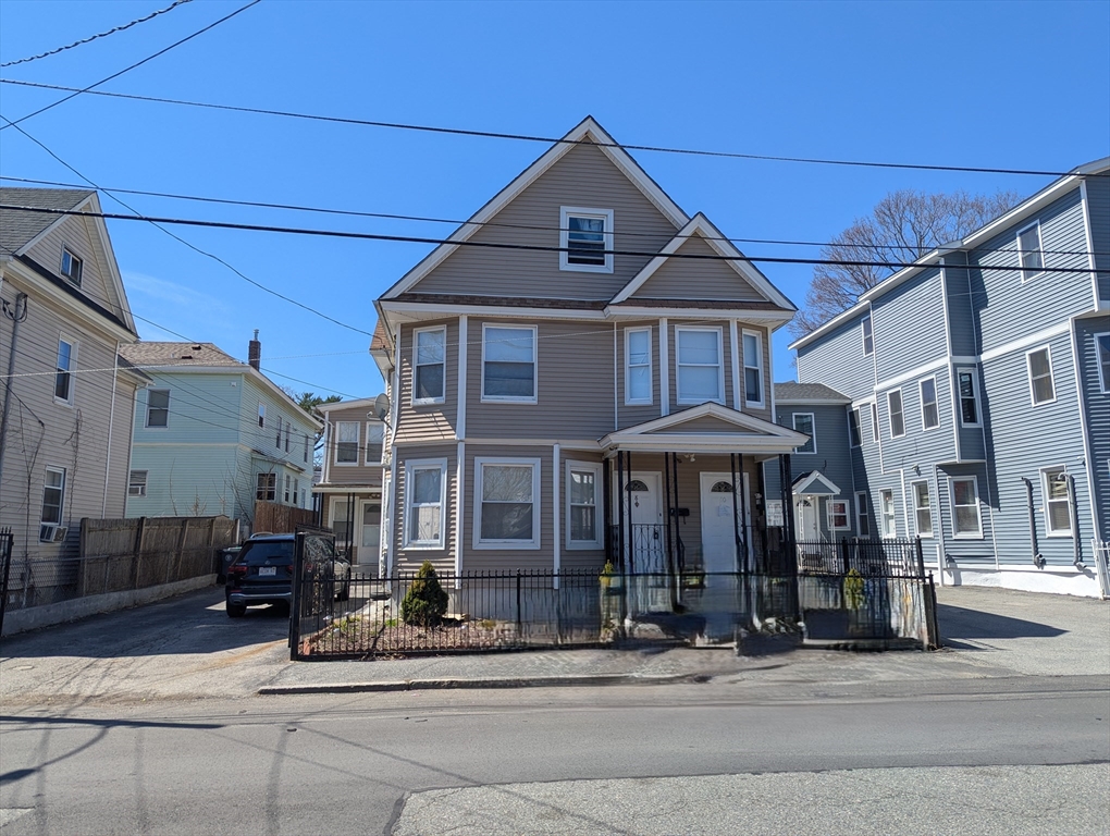 8-10 Carleton St