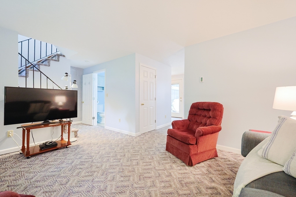 330 Thurston Street 330