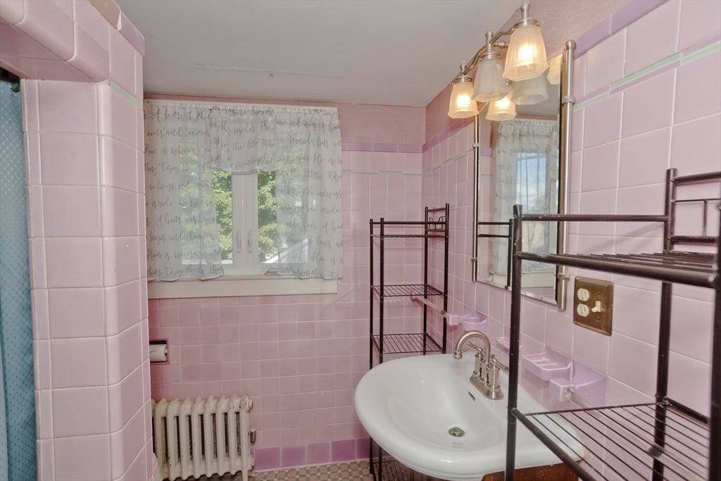1750 Northampton St, Holyoke, MA Photo #41