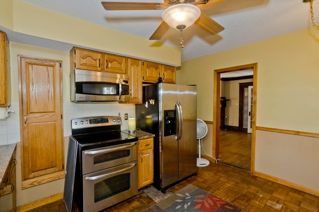 1750 Northampton St, Holyoke, MA Photo #31
