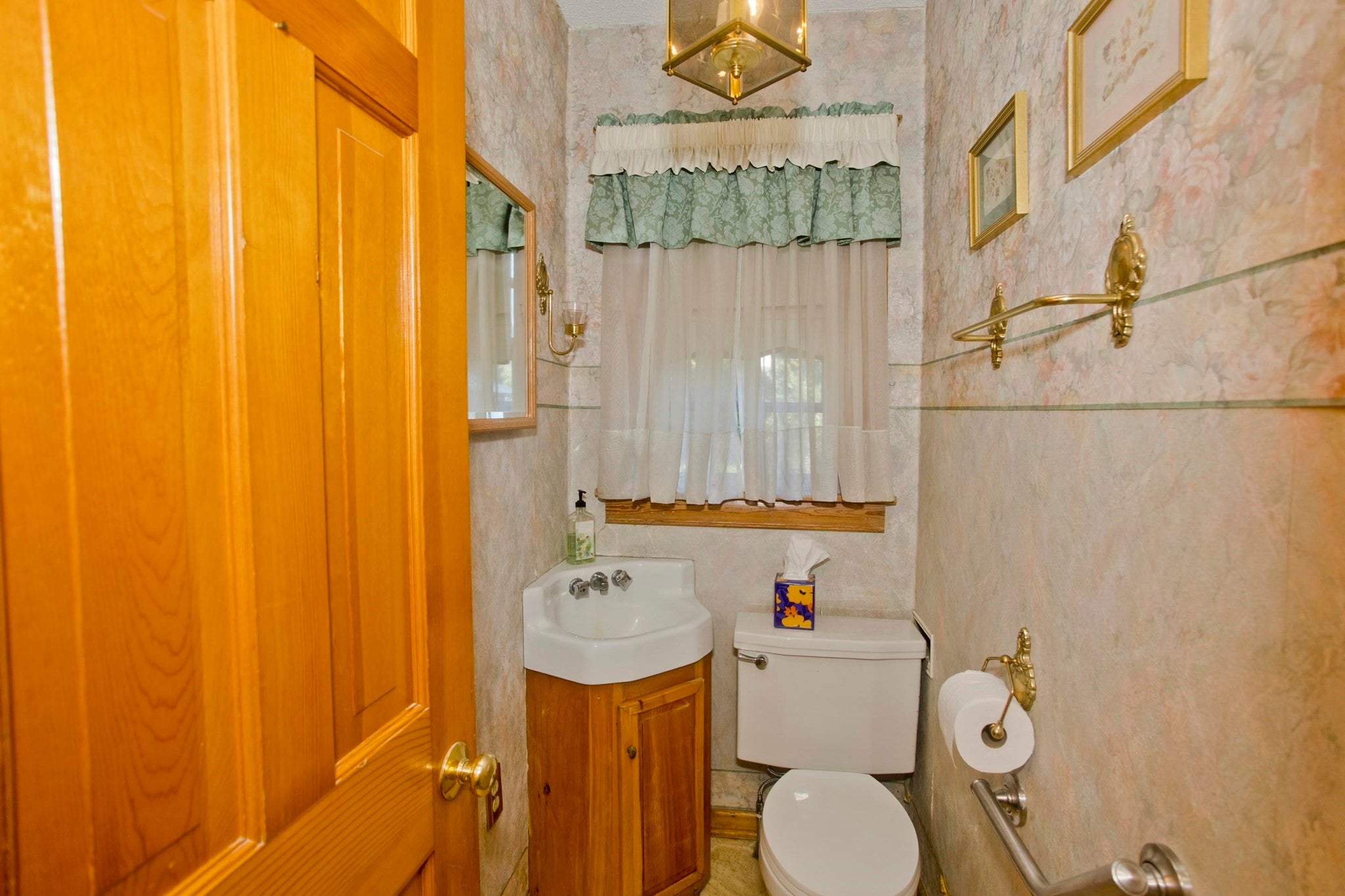 1750 Northampton St, Holyoke, MA Photo #35