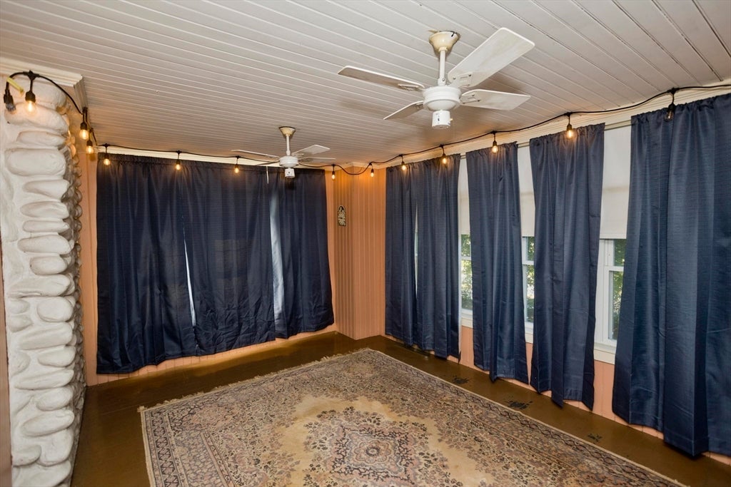 1750 Northampton St, Holyoke, MA Photo #24