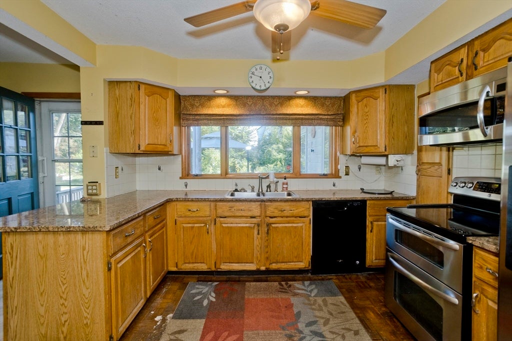 1750 Northampton St, Holyoke, MA Photo #33