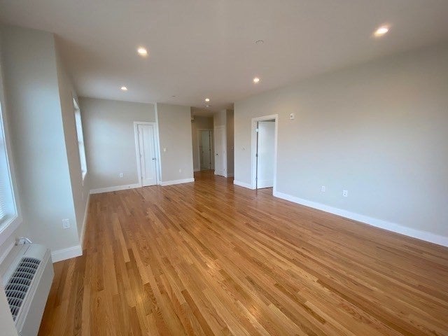 208-208A Neponset Valley Pkwy, Boston, MA Photo #9