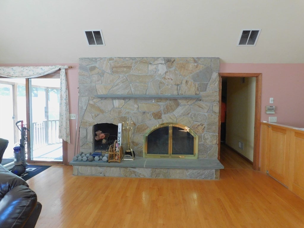 621 Marshall St, Holliston, MA, 621 Marshall St, Holliston, MA Photo #11