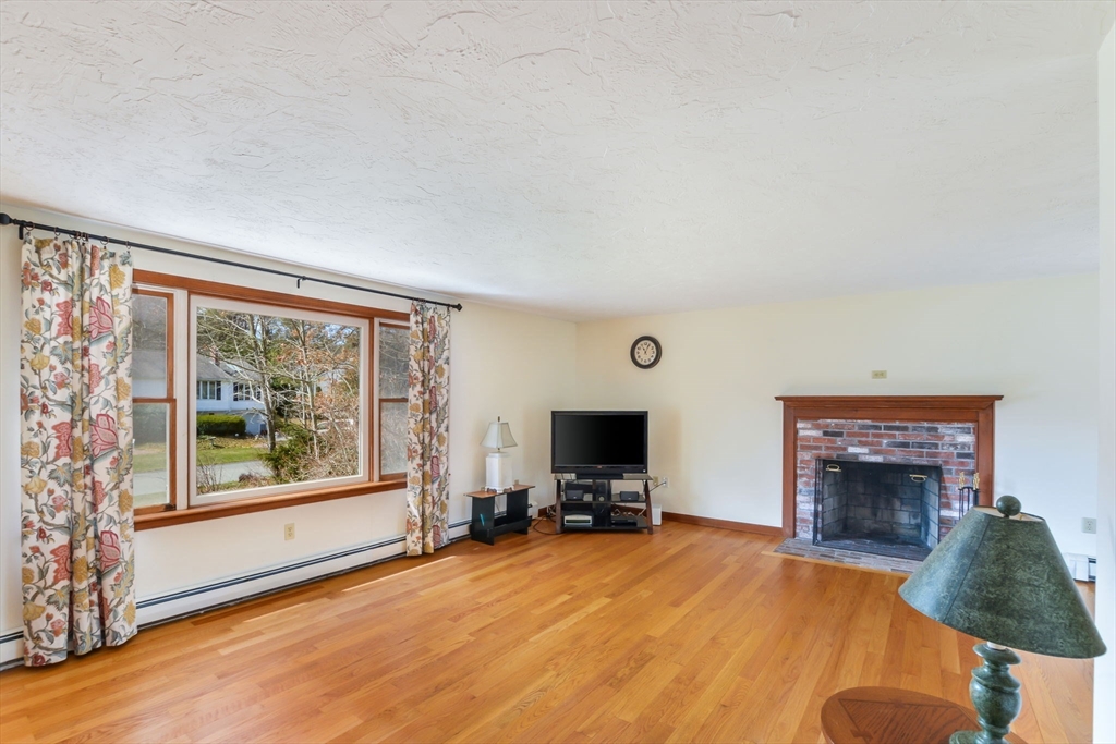 9 Tradewind Dr
