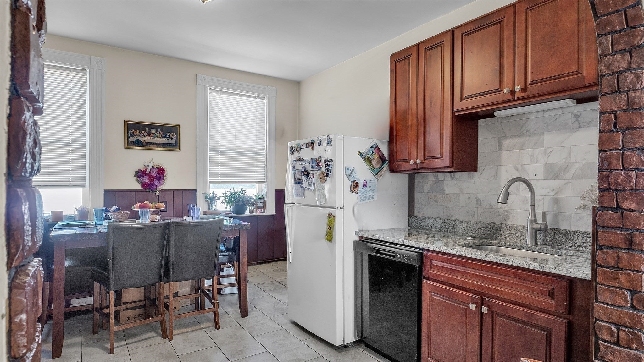 116-118 Asti Ave