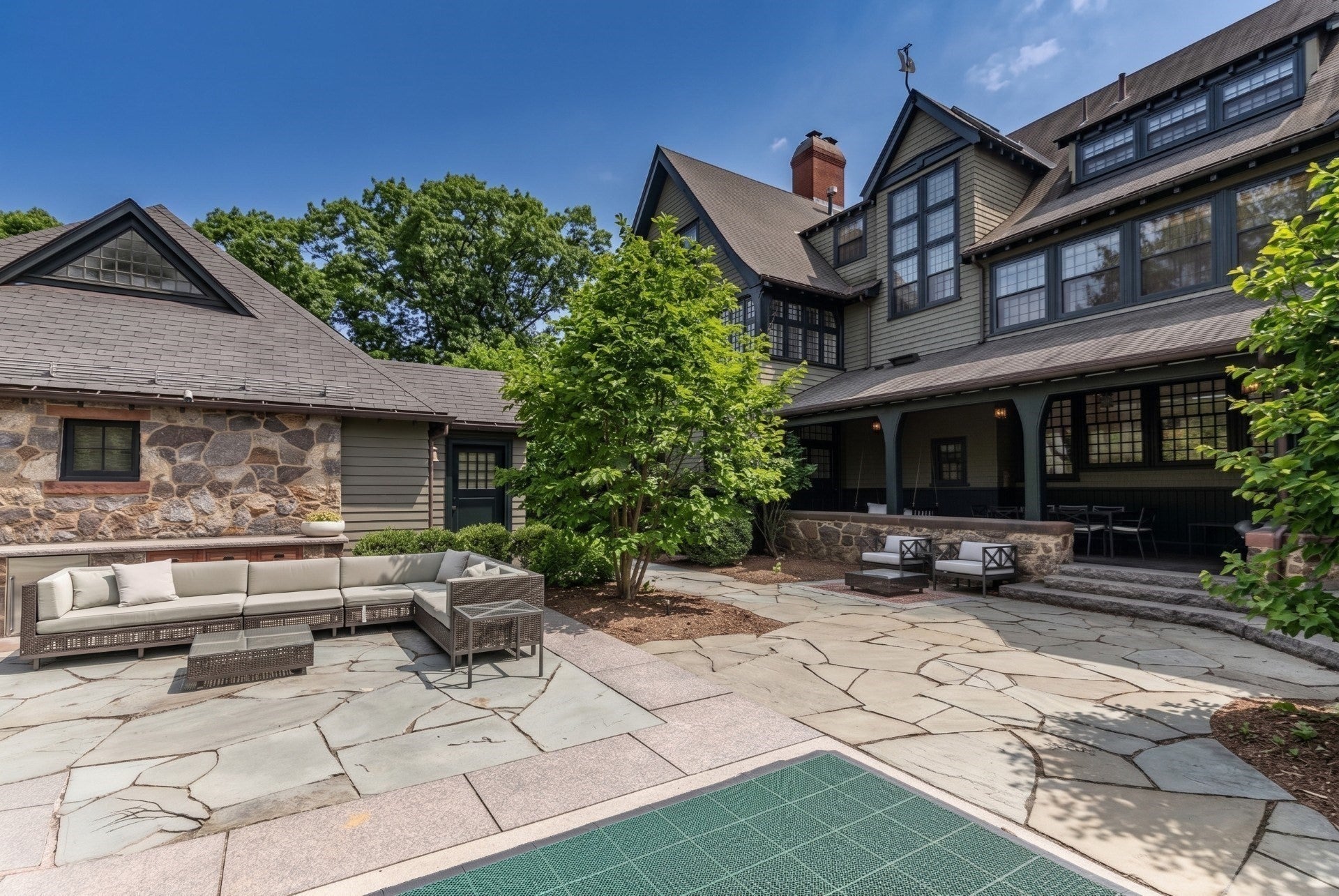 157 Brattle Street