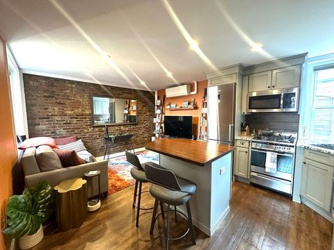 Photo of 10 Henchman Street #5R, Boston, MA 02113 (MLS # 73483849)