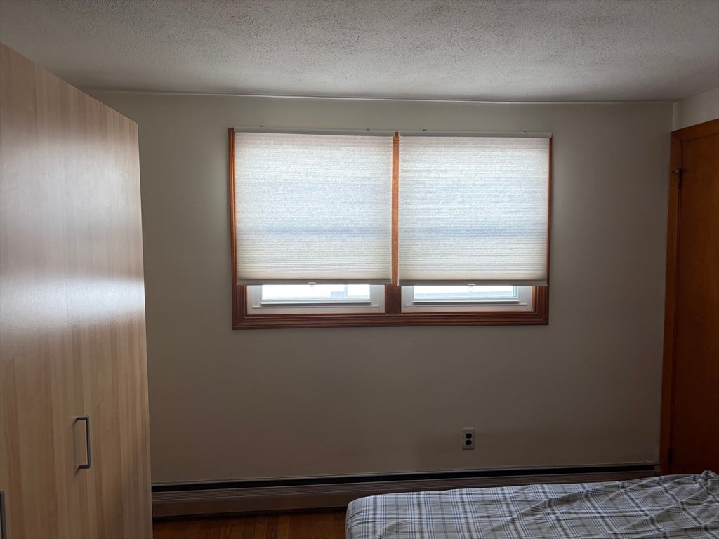 87 Pine Hill Cir, Waltham, MA Photo #8