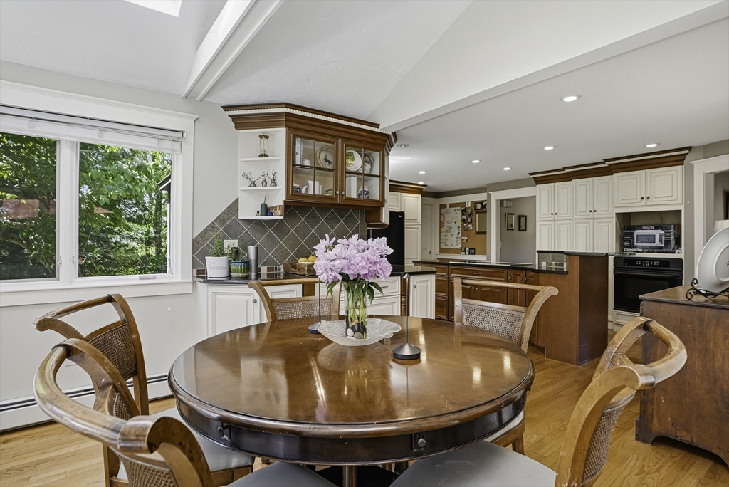 5 Diane Dr