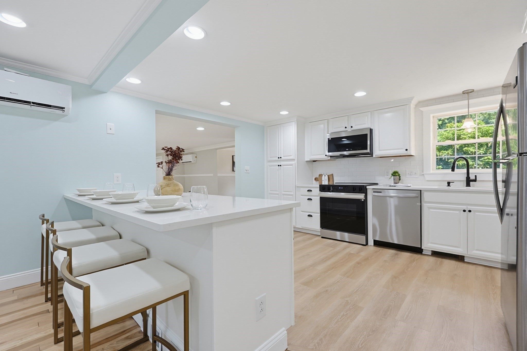 395 Oak St, Franklin, MA, 395 Oak St, Franklin, MA Photo #13