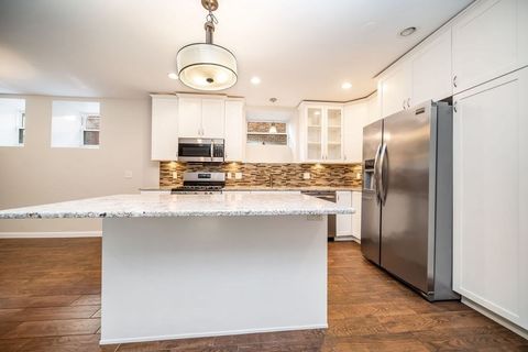 81 Broadway 1 Chelsea MA 02150