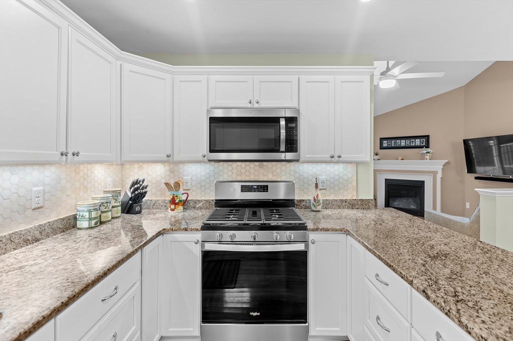 14 Stratford Village Dr 14