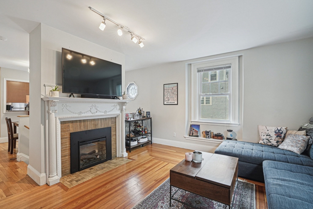 36 Cummings Rd 1