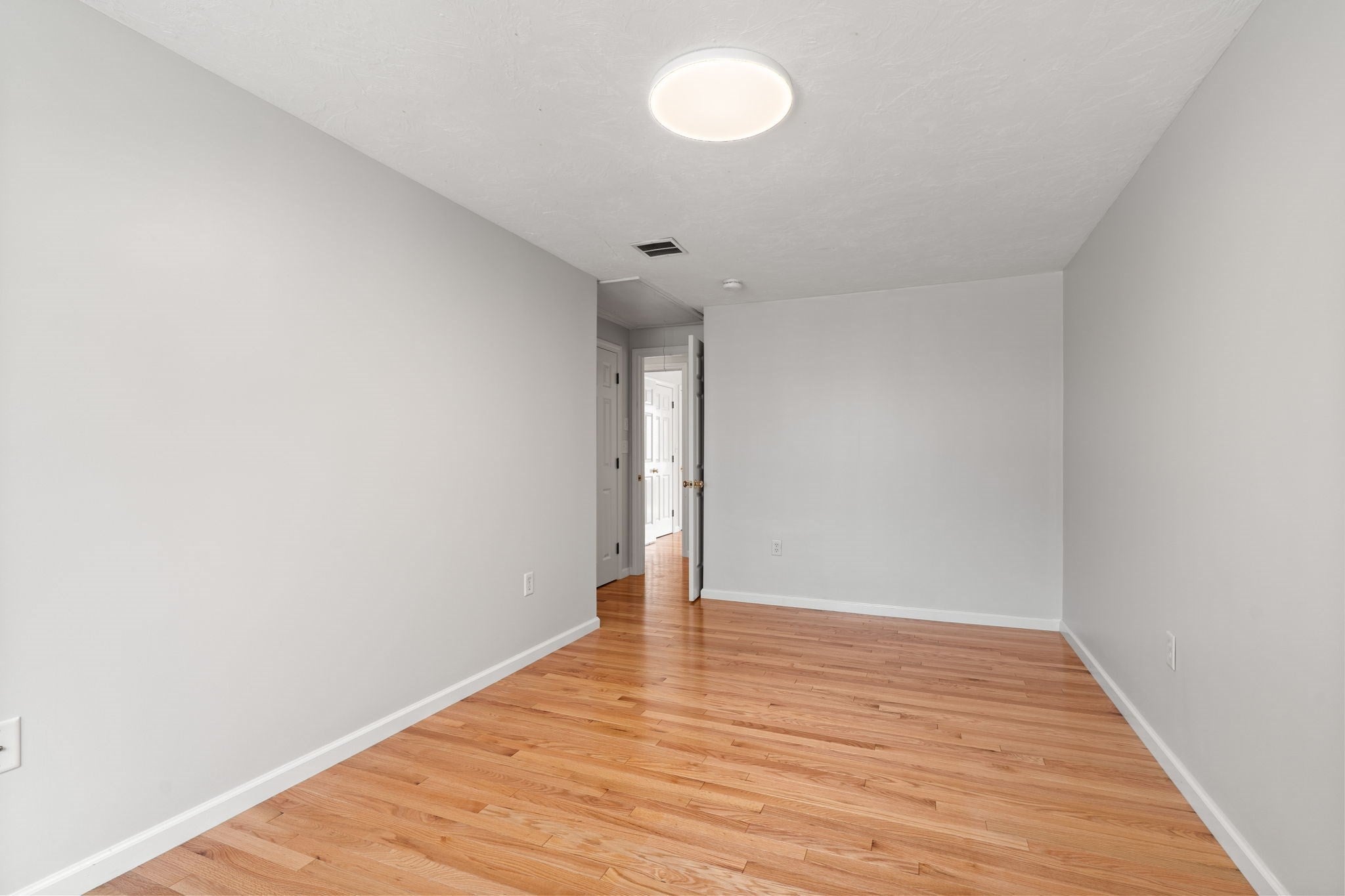 201 Main St #2, Woburn, MA, 201 Main St #2, Woburn, MA Photo #27
