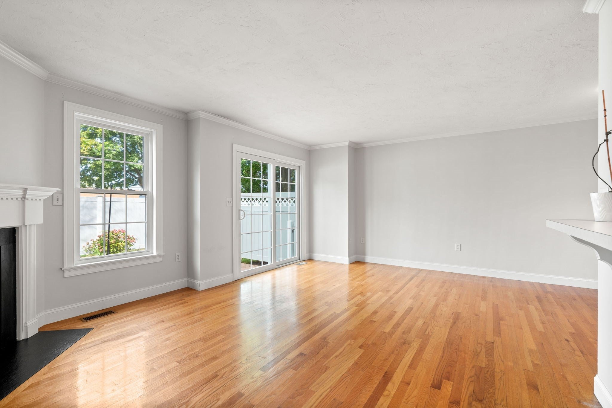 201 Main St #2, Woburn, MA, 201 Main St #2, Woburn, MA Photo #13