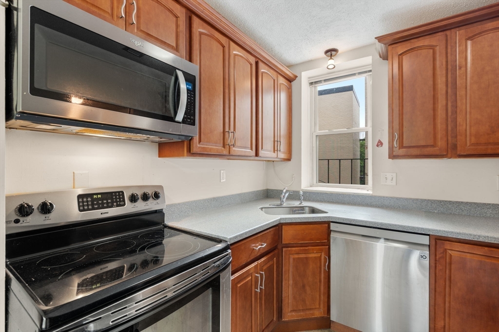 1419 Commonwealth Ave. 404
