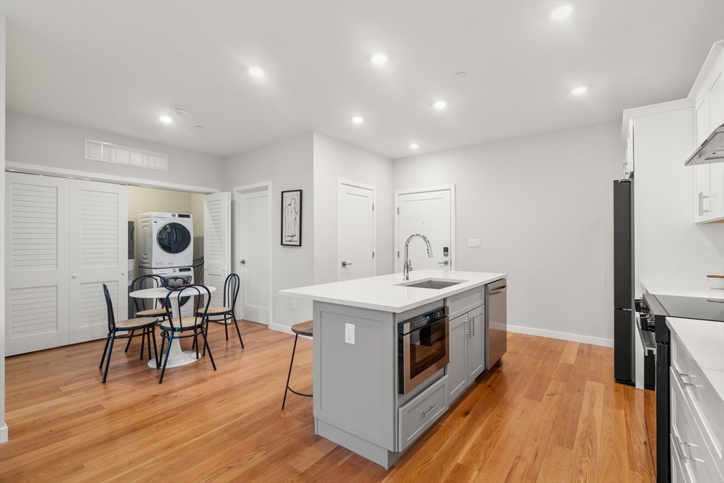 267 Old Colony Ave #503, Boston, MA Photo #28