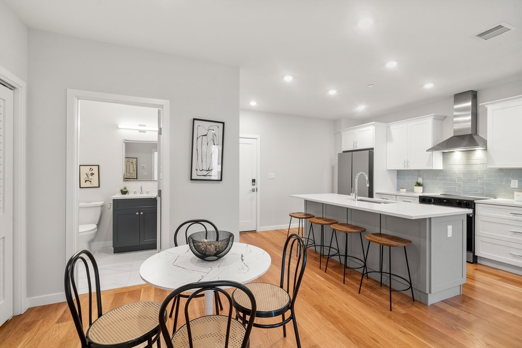267 Old Colony Ave #503, Boston, MA Photo #8