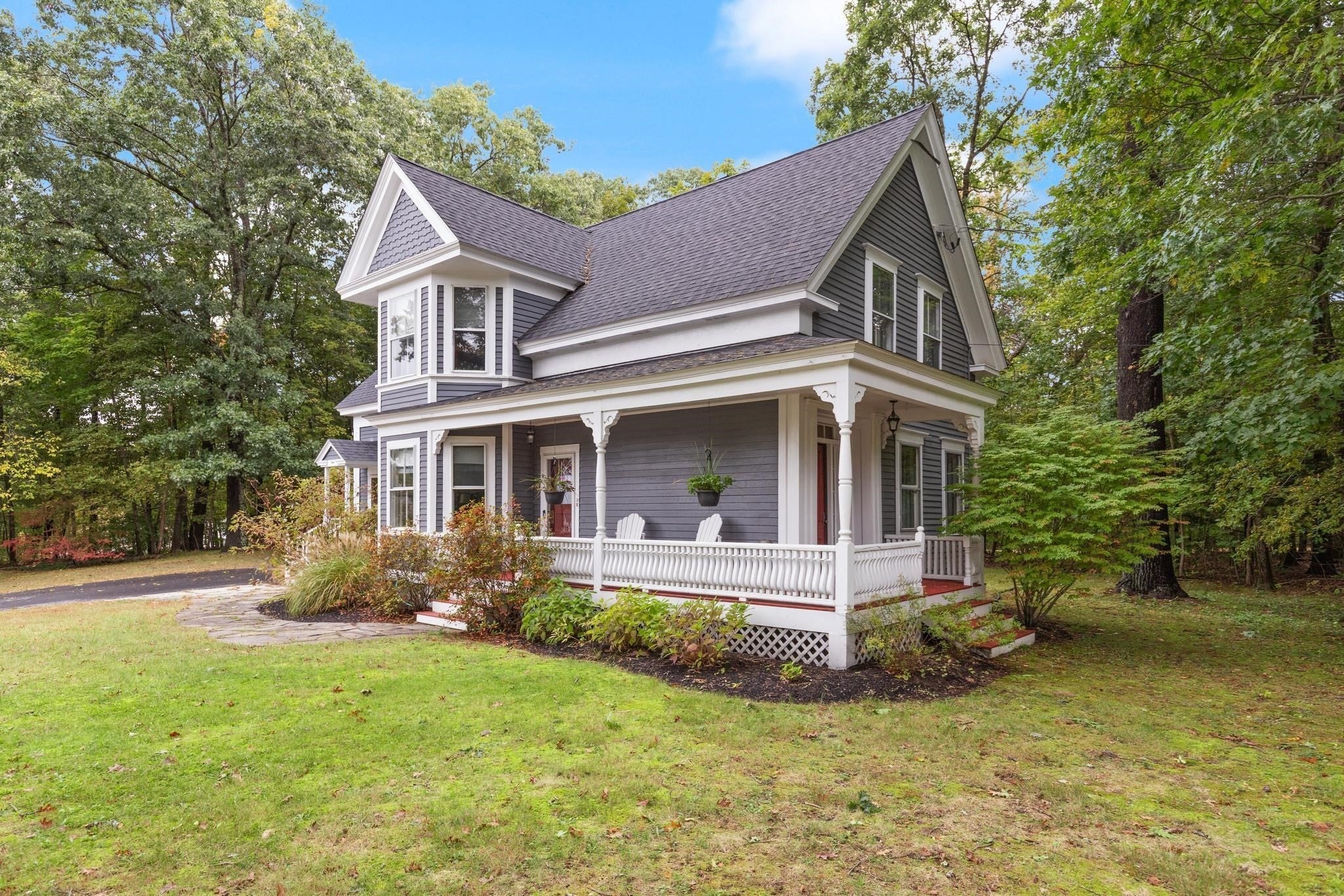 1 Brookside Rd