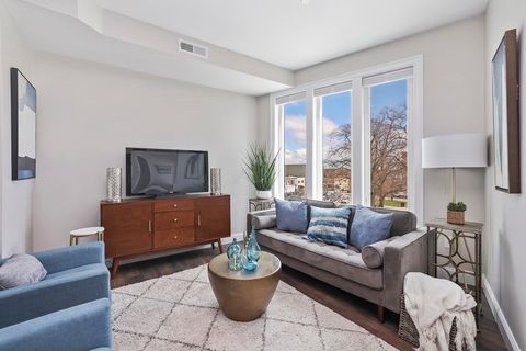 734 South Street 8 Boston MA 02131