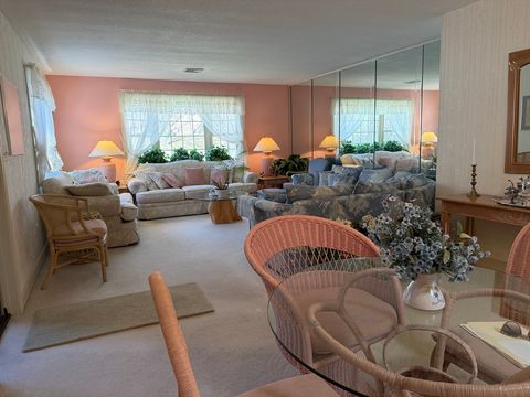 Photo of 402 Country-Side Rd #402, Greenfield, MA 01301 (MLS # 73501235)