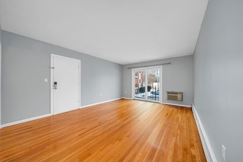 5 Endicott St 3 Norwood MA 02062